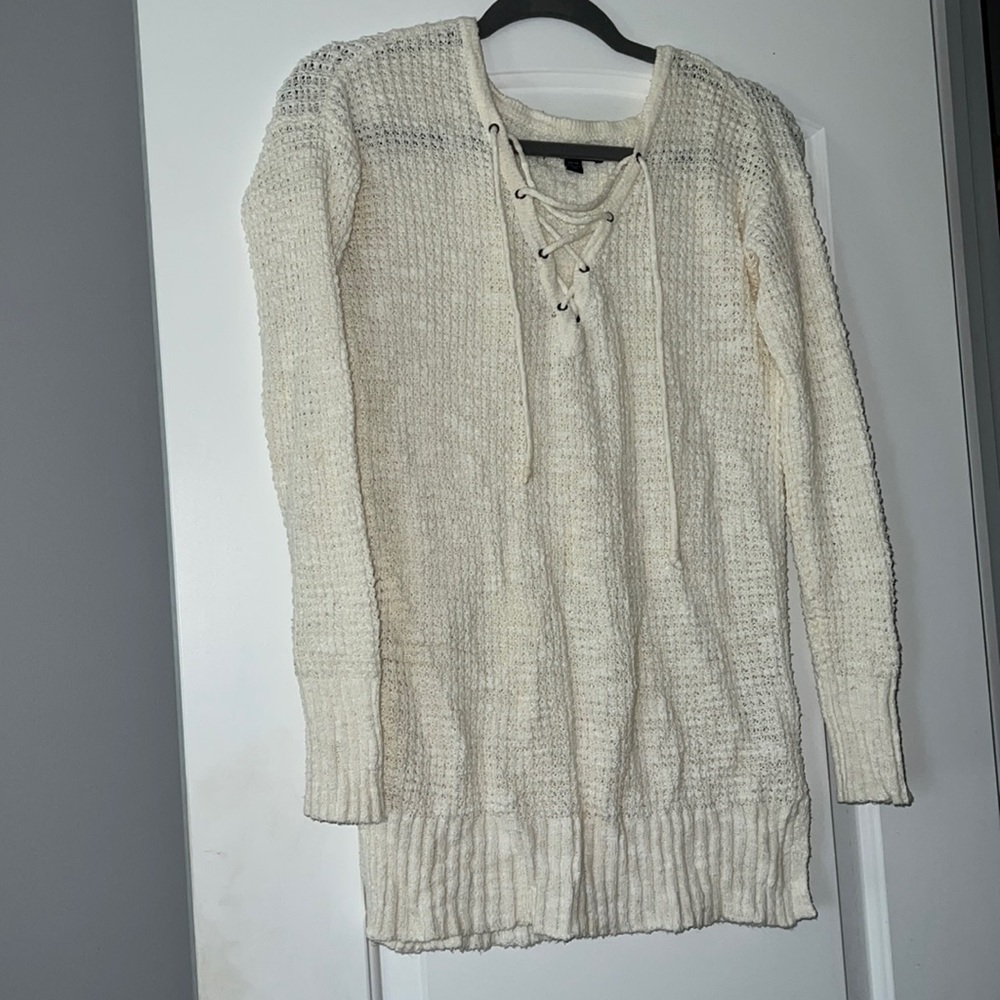 Light weight cream sweater!